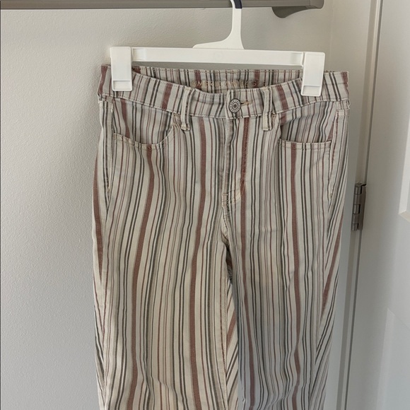American Eagle High Waisted Striped Jeans - Picture 4 of 11